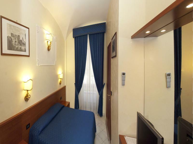 Privato Giuseppe Couette-café 3*